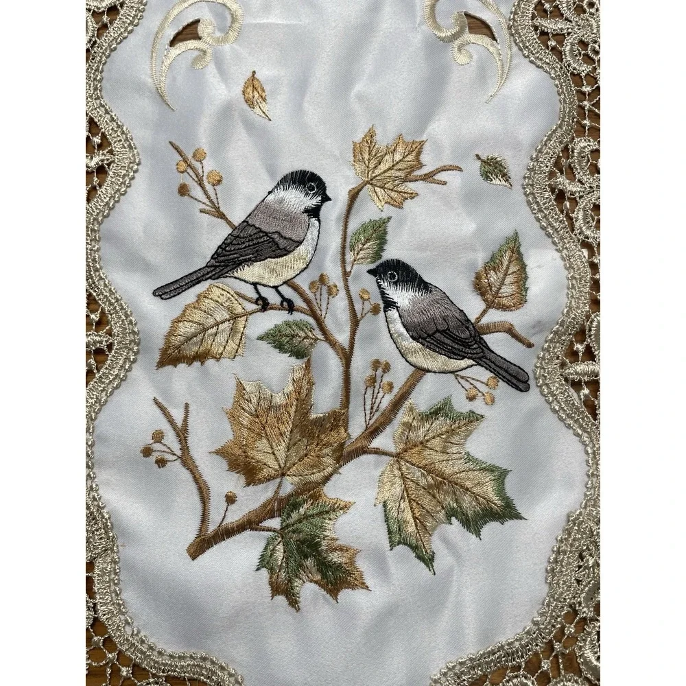 Chickadee And Lace Border Table Runner From Bed Bath And Beyond - Preowned